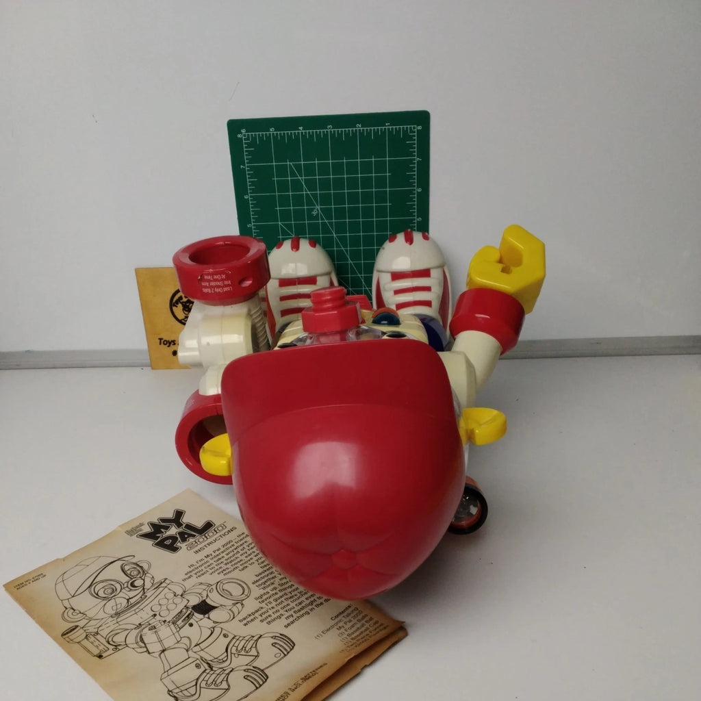 Working -Vintages My Pal Talking Toy Robot Marvel Entertainment 1999-