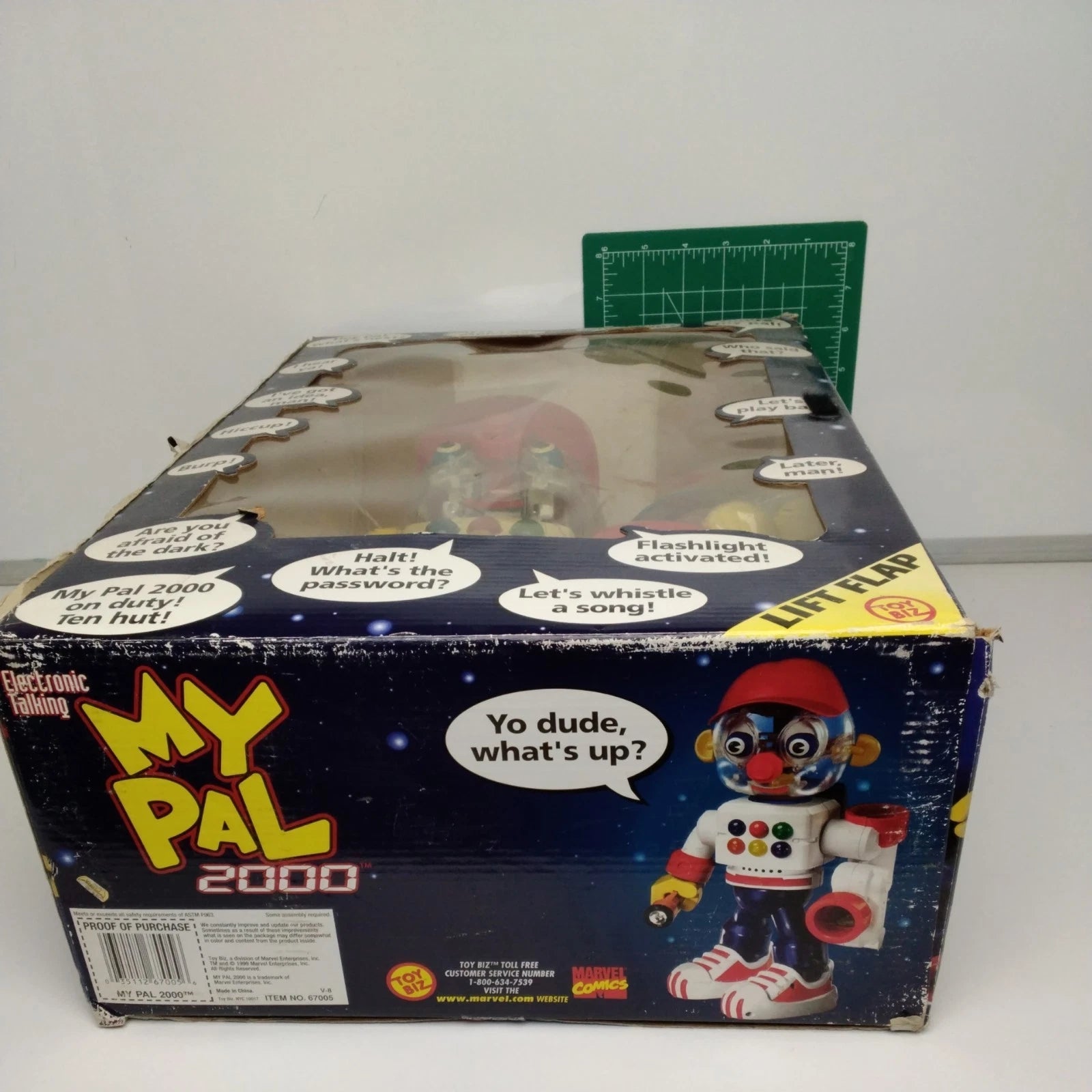 Working -Vintages My Pal Talking Toy Robot Marvel Entertainment 1999-