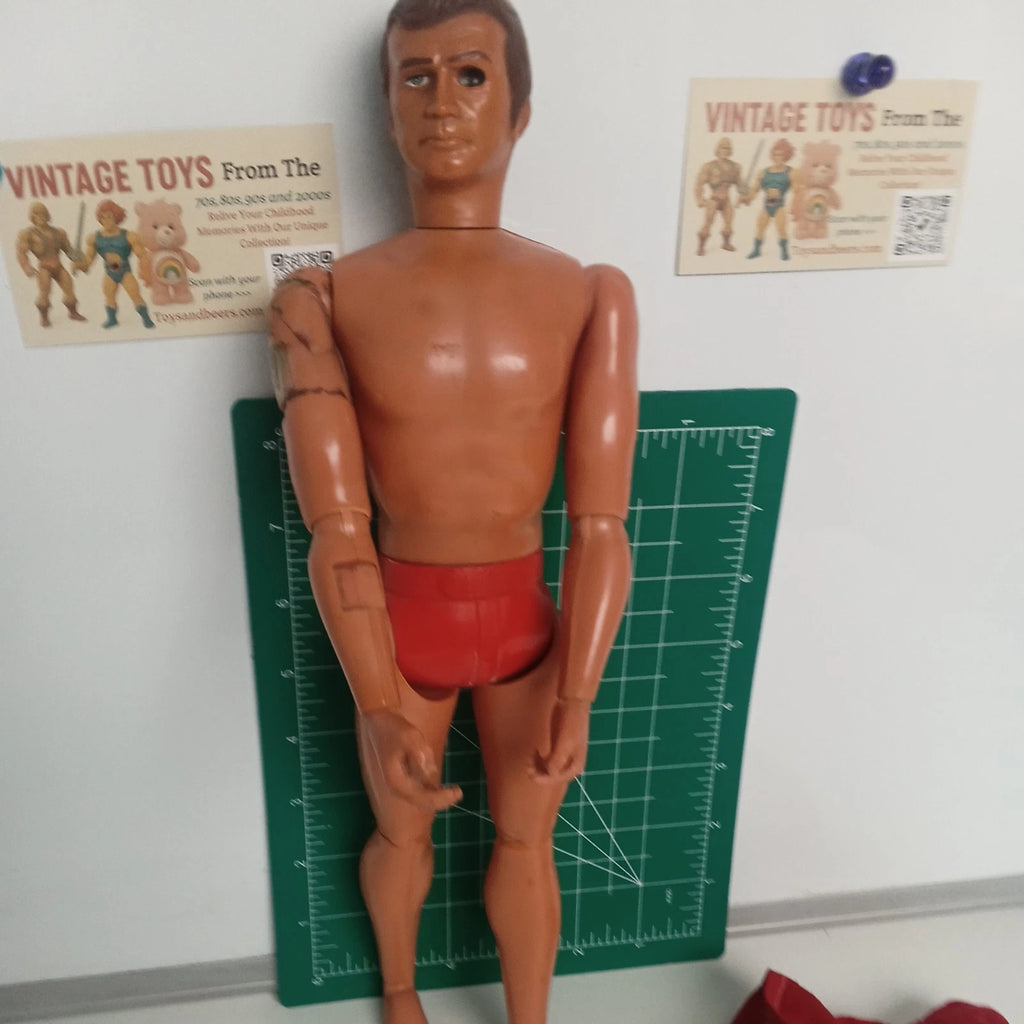 Kenner Six Million Dollar Man STEVE AUSTIN 13" Action Figure